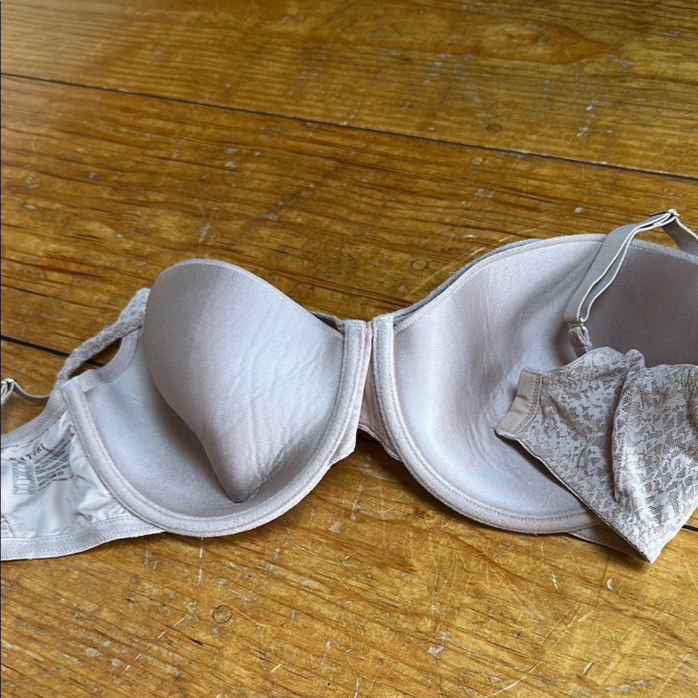 Natori Lace Plunge Bra - Light Beige 32G - Picture 3 of 6